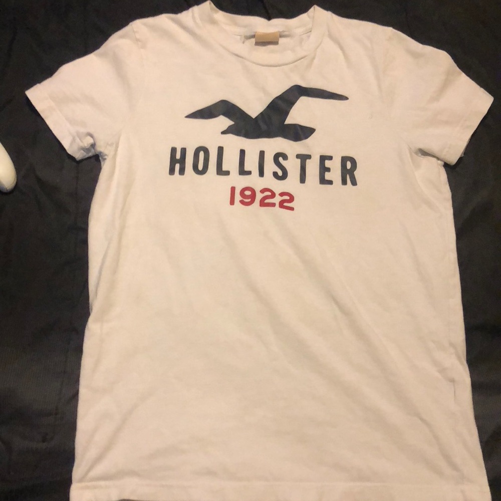 Hollister shirt
